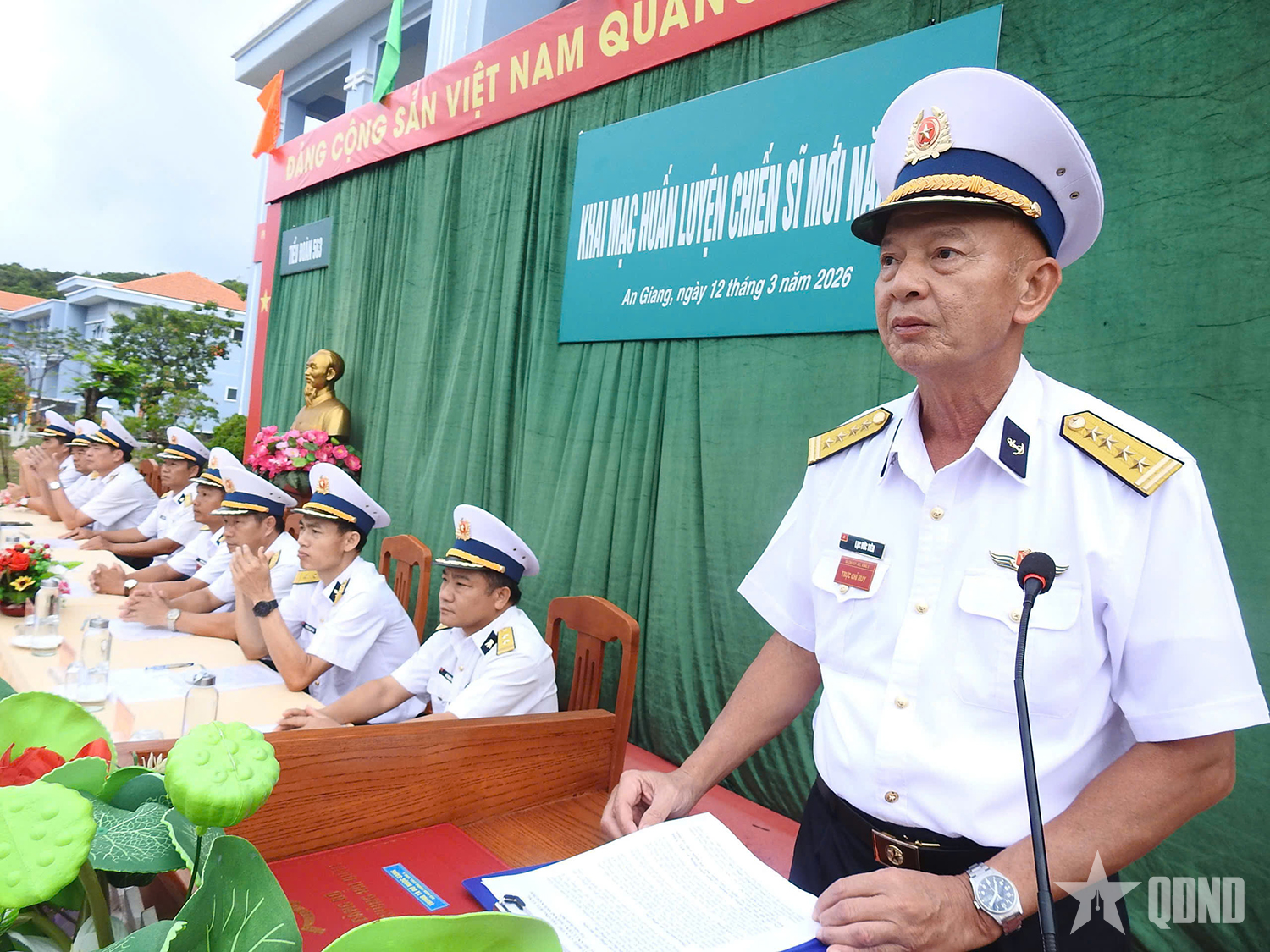 Chú trọng huấn luyện đồng bộ, chuyên sâu, sát với nhiệm vụ